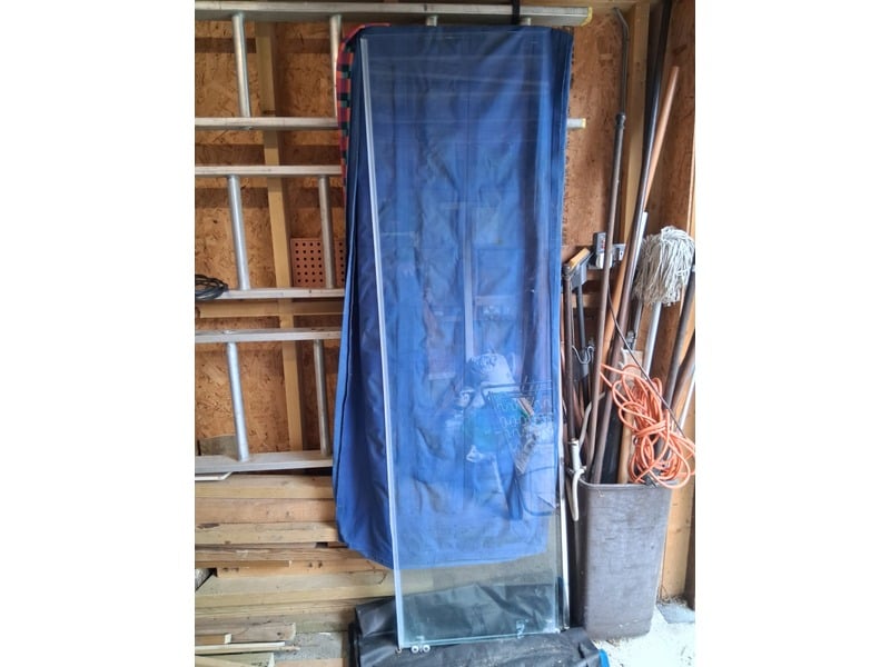 SHOWER DOORS