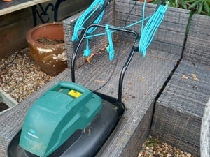 Electric lawnmower - Collection from Cowes in Cowes