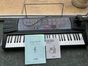 Casio electric keyboard CTK-560L in Ryde