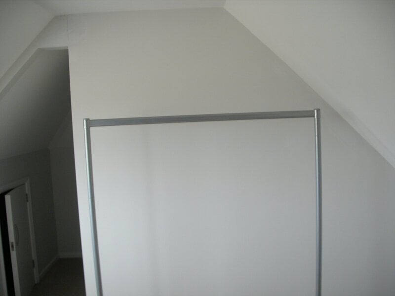 CLOTHES RAIL