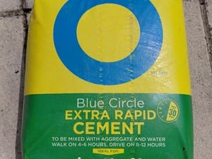 Cement 25kg bag £15 - extra rapid building garden blue circle in East Cowes