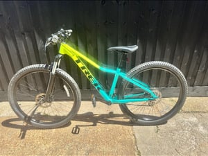 Trek Marlin 5 Bike in Cowes