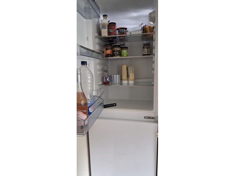 Inset fridge freezer Fridge/freezers