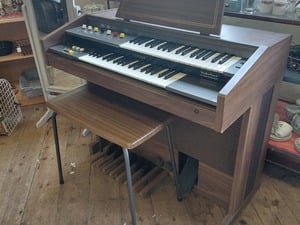 YAMAHA Electone organ in Shanklin