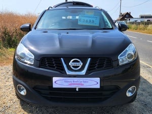 NISSAN QASHQAI SUV 2011 - 11 PLATE 1,5 TURBO DIESEL - N-TEC MODEL IN NERO BLACK METALLIC.