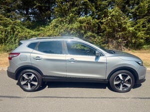 Nissan Qashqai 2015    12 Months MOT.    £20 Road TAX
